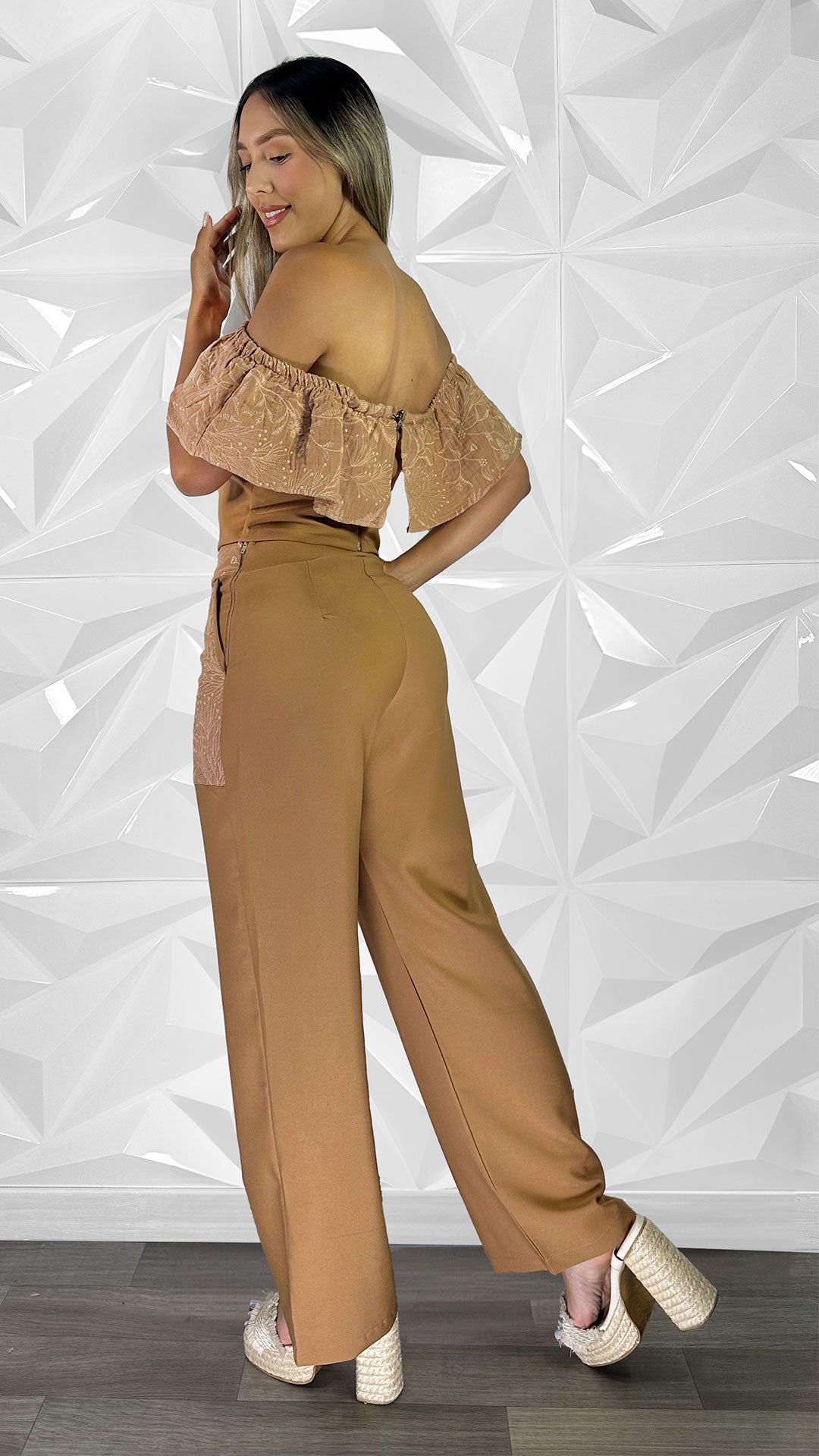 P74409 CONJUNTO LINO BORDADO OCRE
