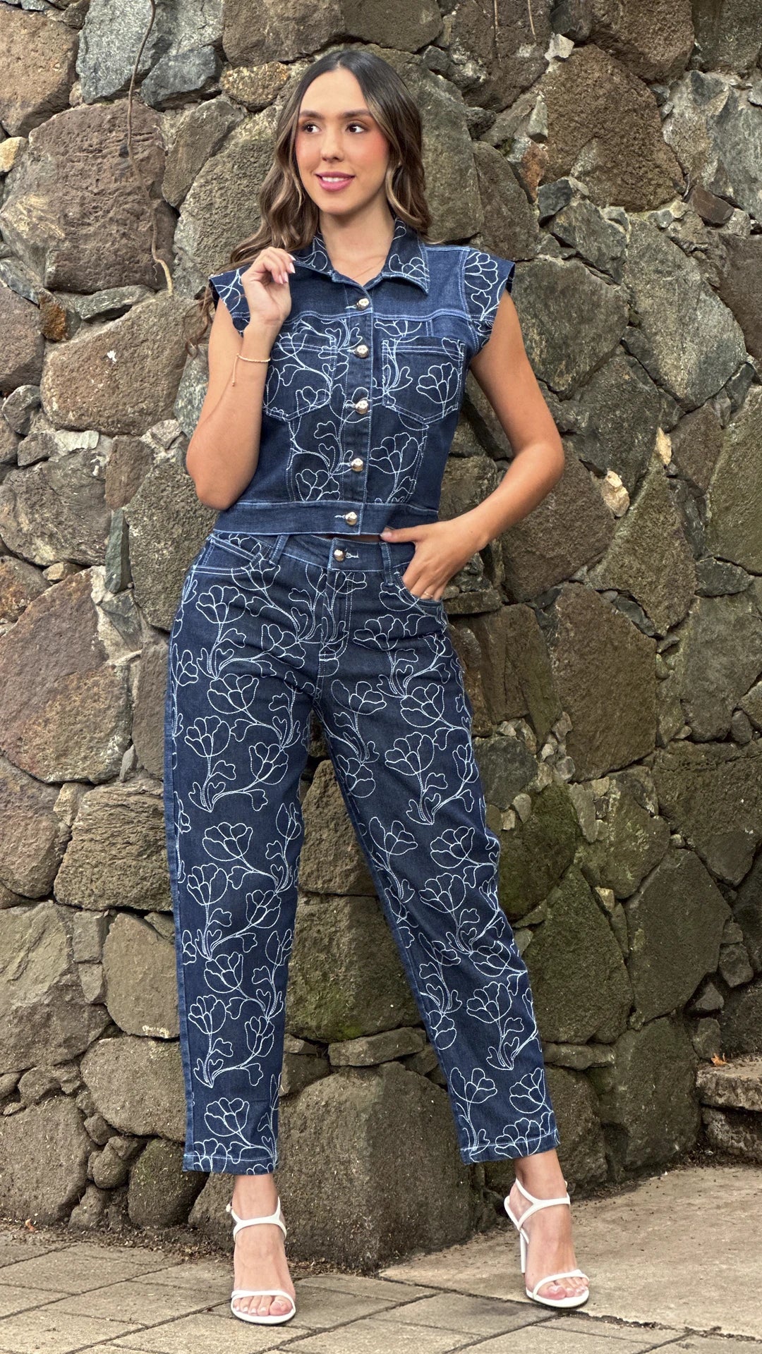 P74628 PANTALÓN INDIGO BORDADO AZUL