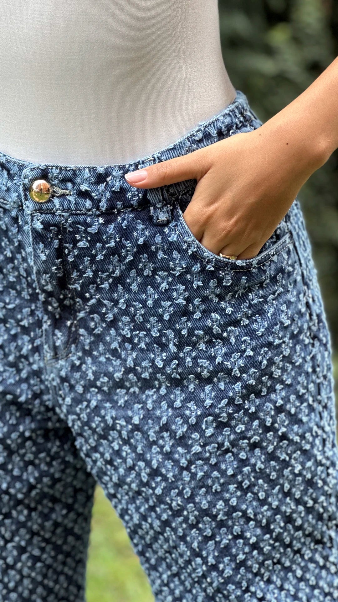 P74354 PANTALÓN INDIGO HUECOS AZUL