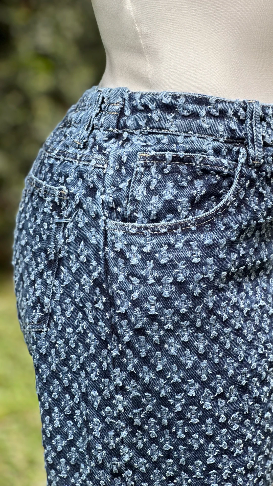 P74354 PANTALÓN INDIGO HUECOS AZUL