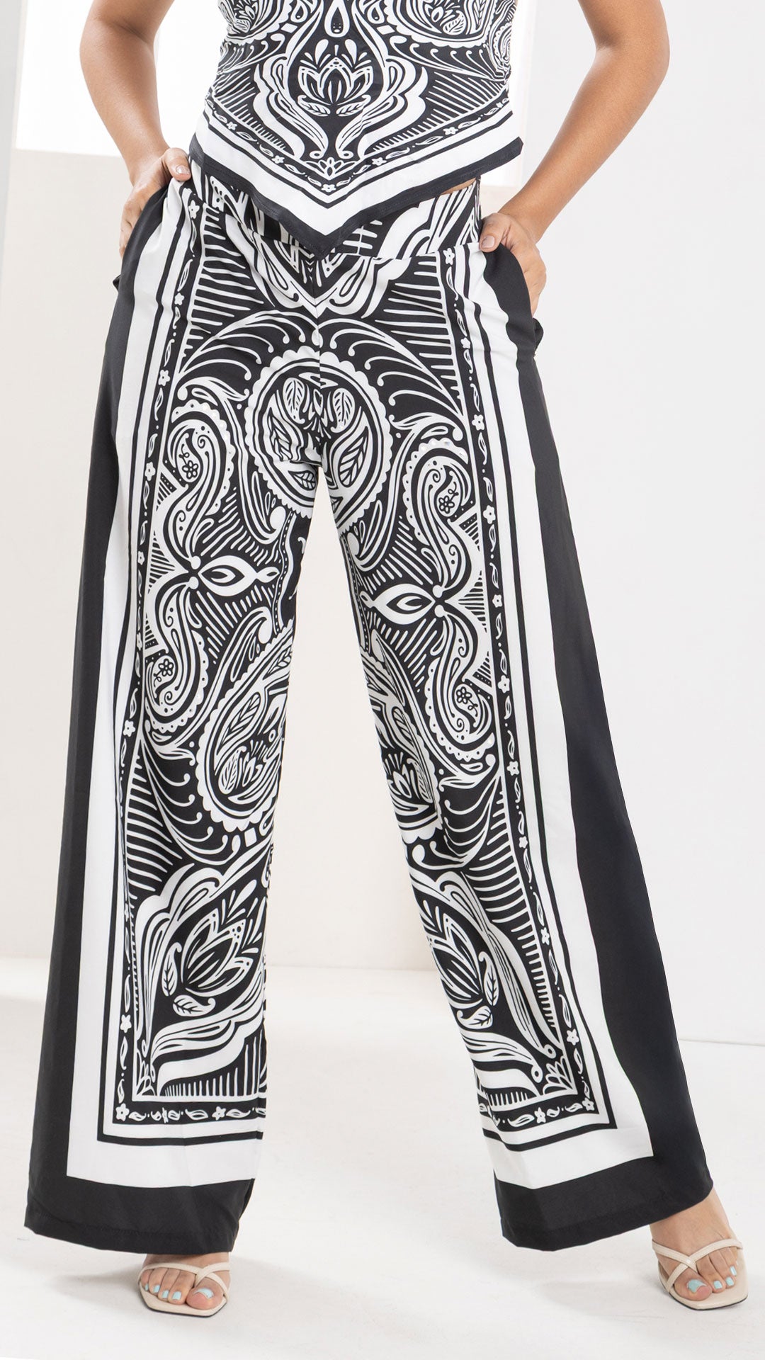 P74369 PANTALÓN AGATHA NEGRO