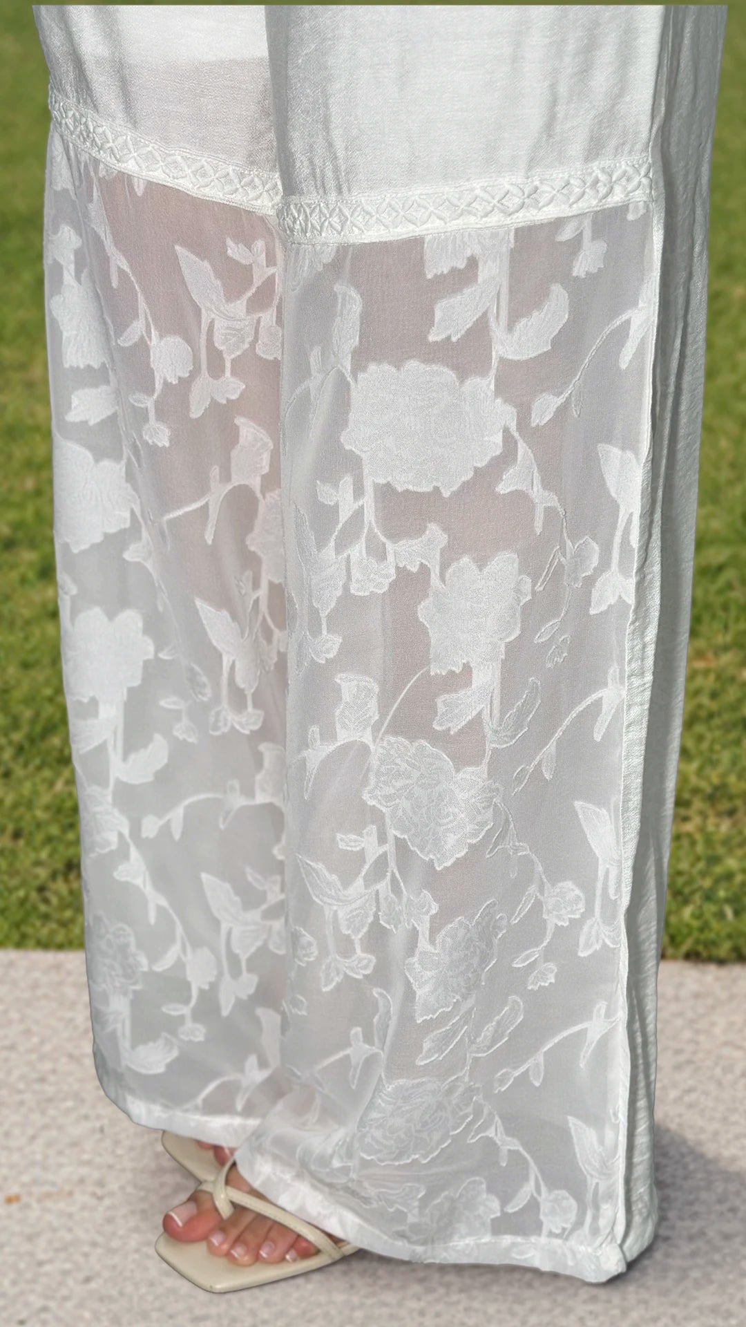 P74390 CONJUNTO CHIFON MARFIL