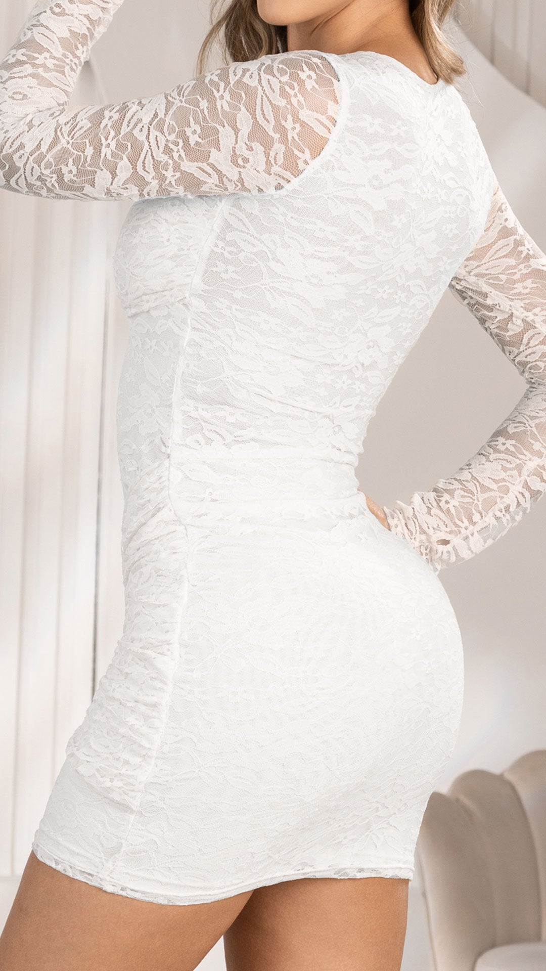 P74500 VESTIDO BLONDA BLANCO