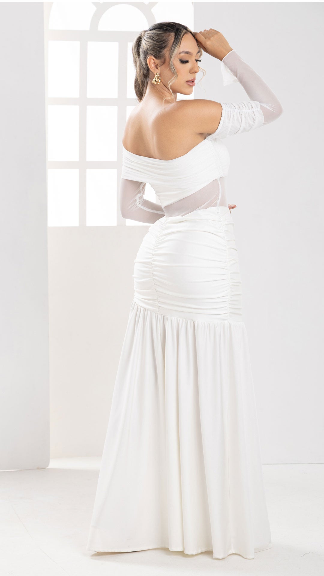 P74501 VESTIDO LICRA DESTELLANTE MARFIL