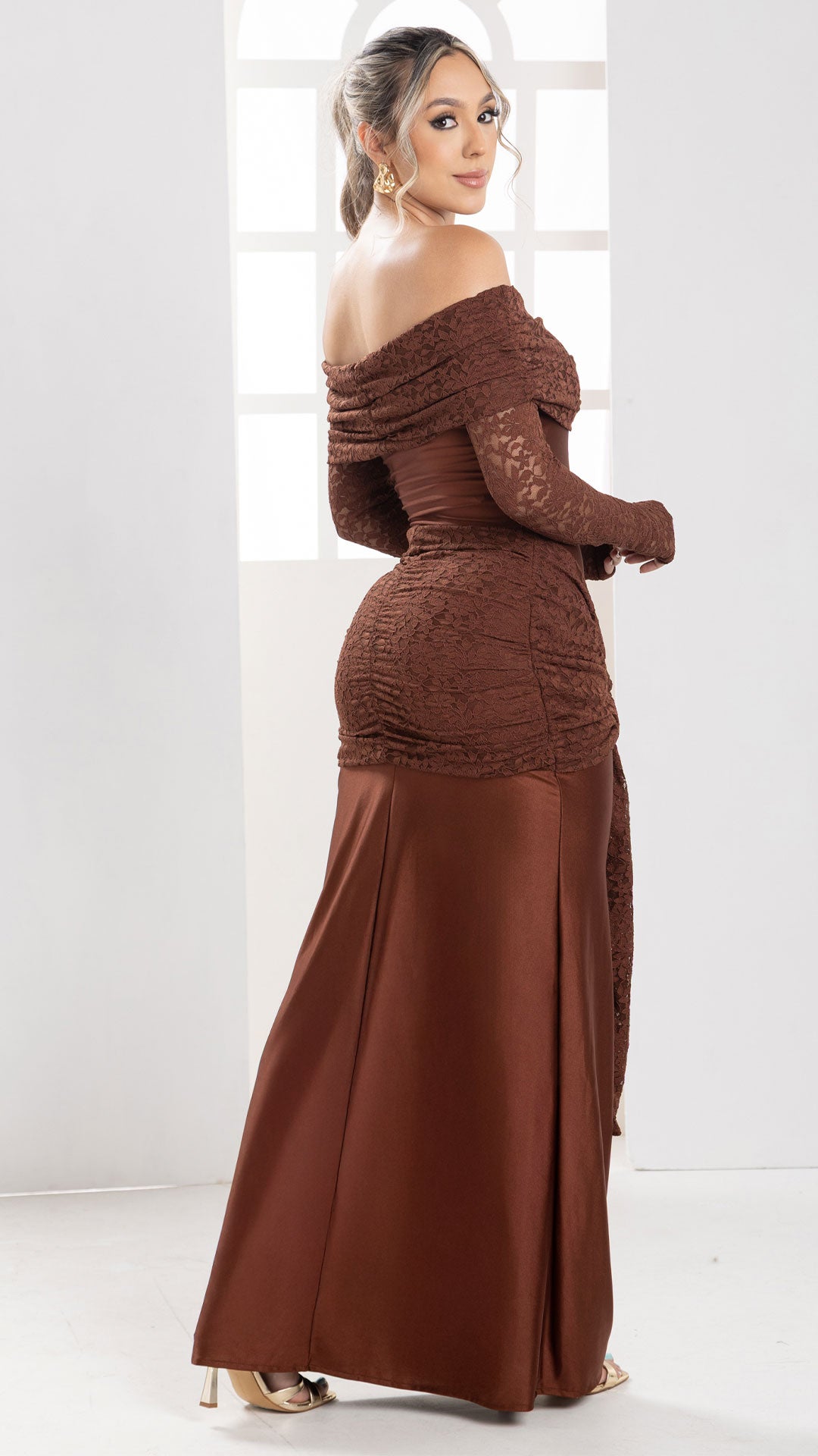 P74516 VESTIDO BLONDA MOKA