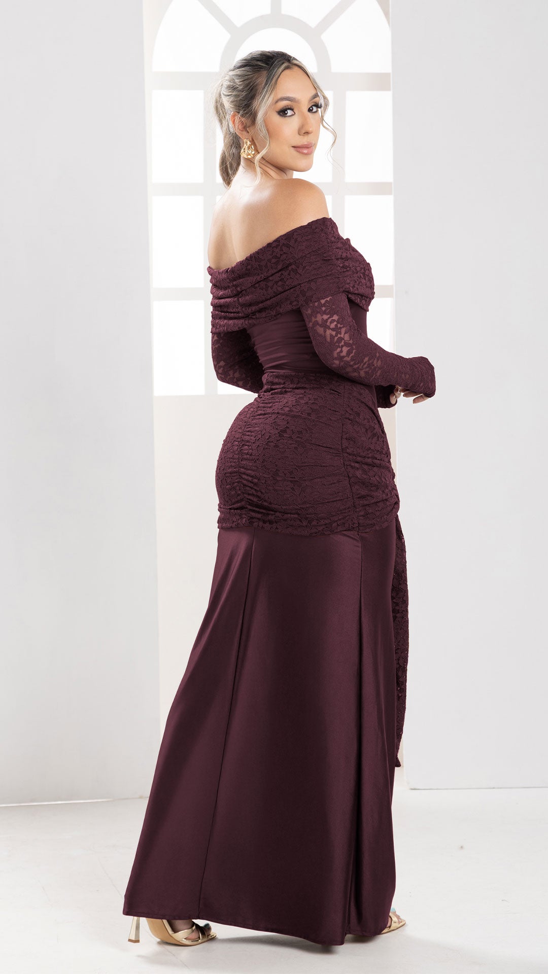 P74516 VESTIDO BLONDA VINOTINTO