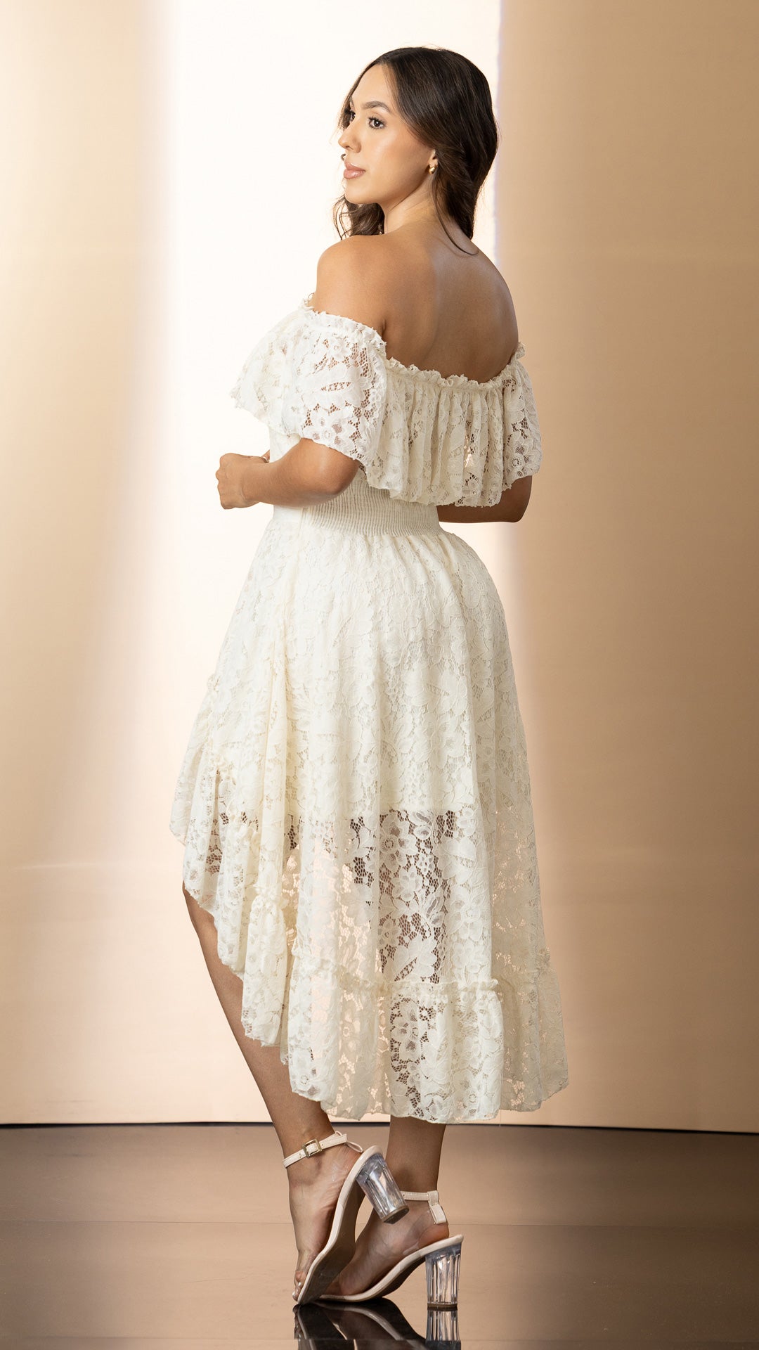 P74536 VESTIDO BLONDA CREMA