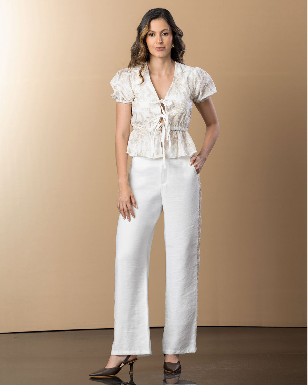 P74562 CONJUNTO FLOW MARFIL