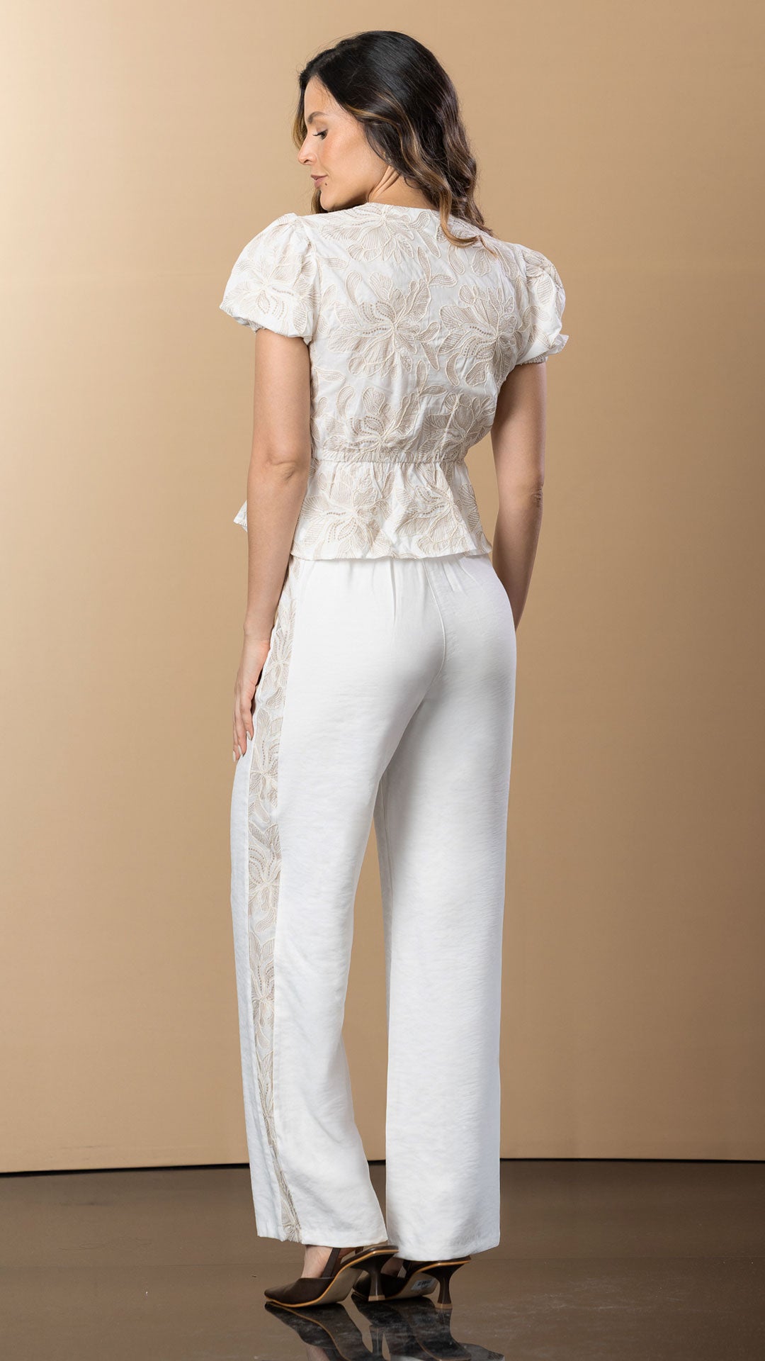 P74562 CONJUNTO FLOW MARFIL