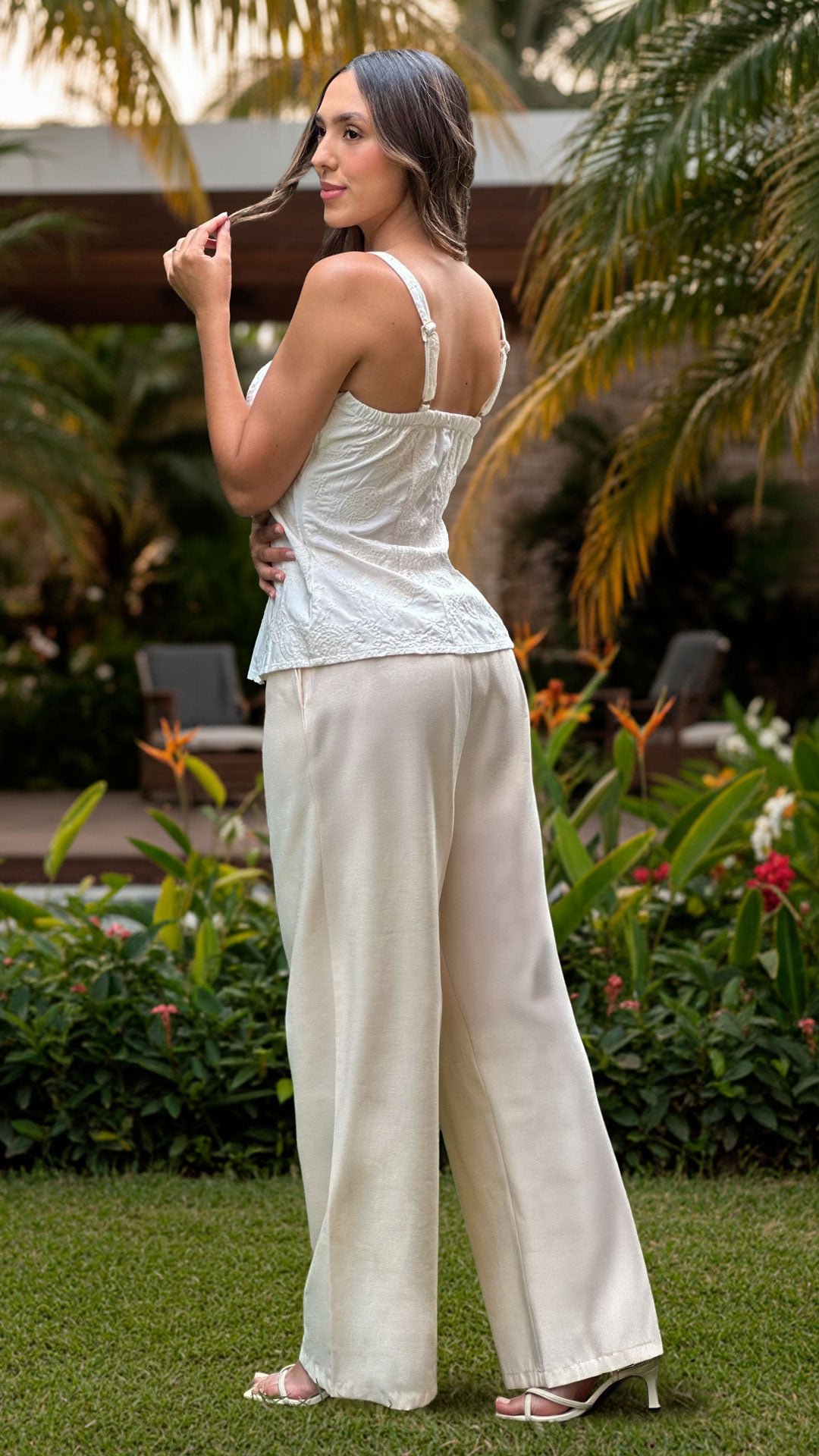 P74627 CONJUNTO LINO BORDADO MARFIL