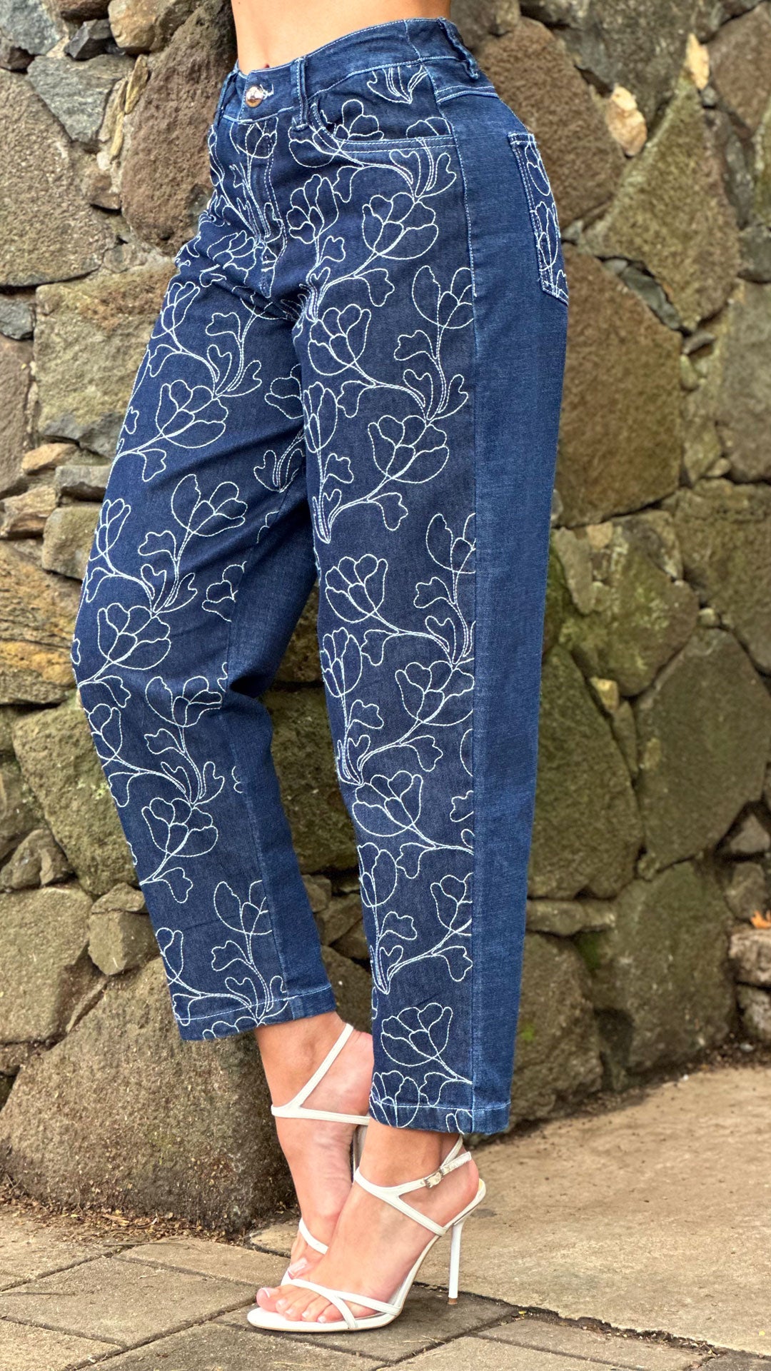 P74628 PANTALÓN INDIGO BORDADO AZUL