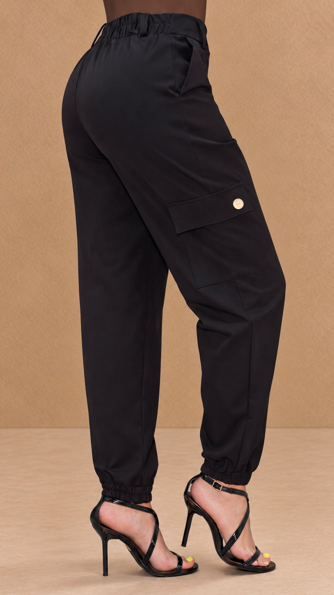 P74637 PANTALON LULOLEMON NEGRO