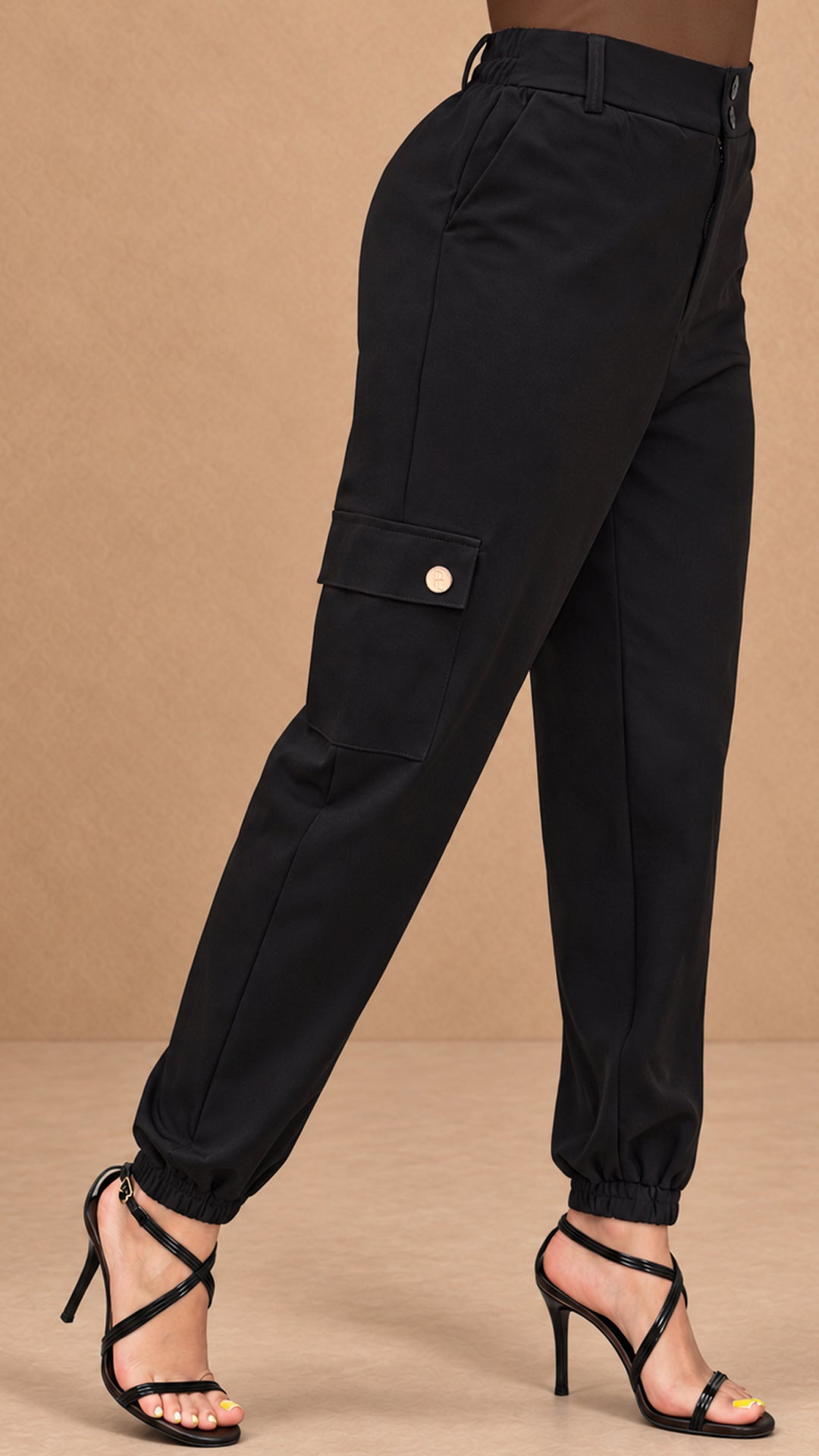 P74637 PANTALON LULOLEMON NEGRO