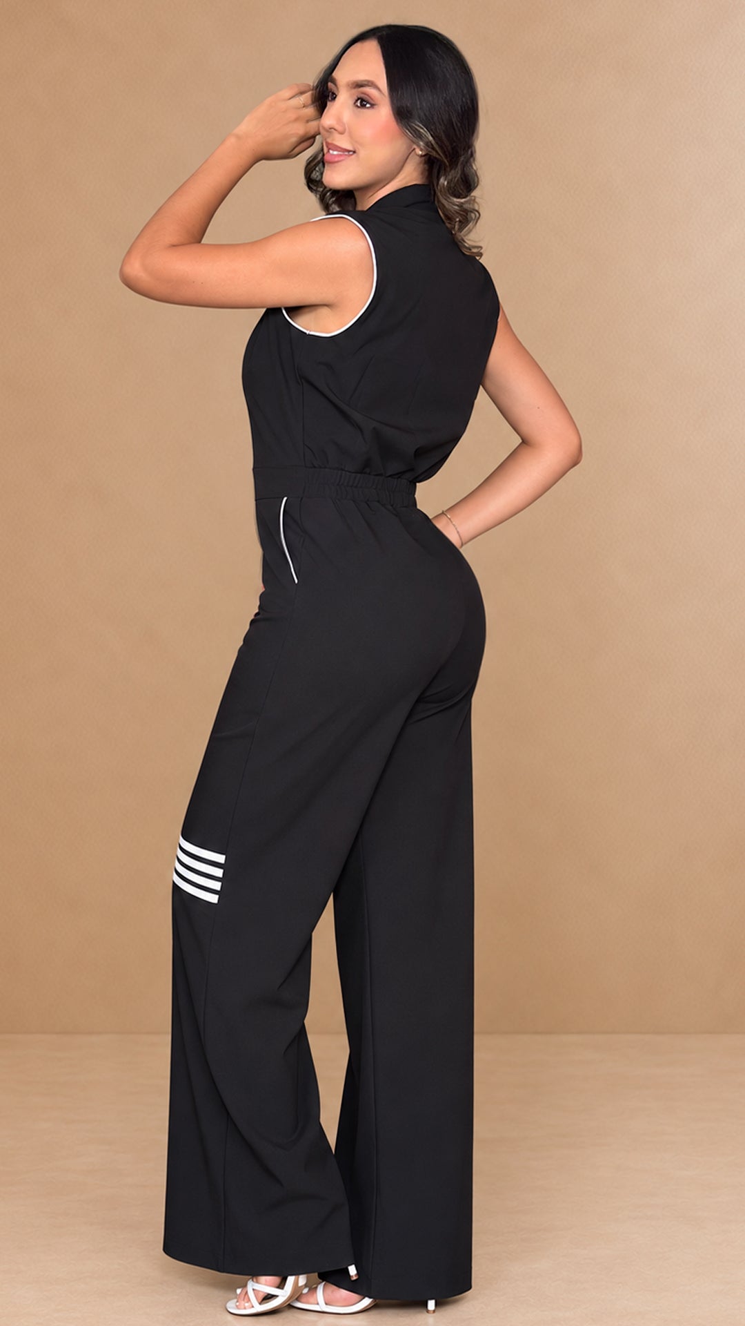 P74737 ENTERIZO ROSS CREPE NEGRO