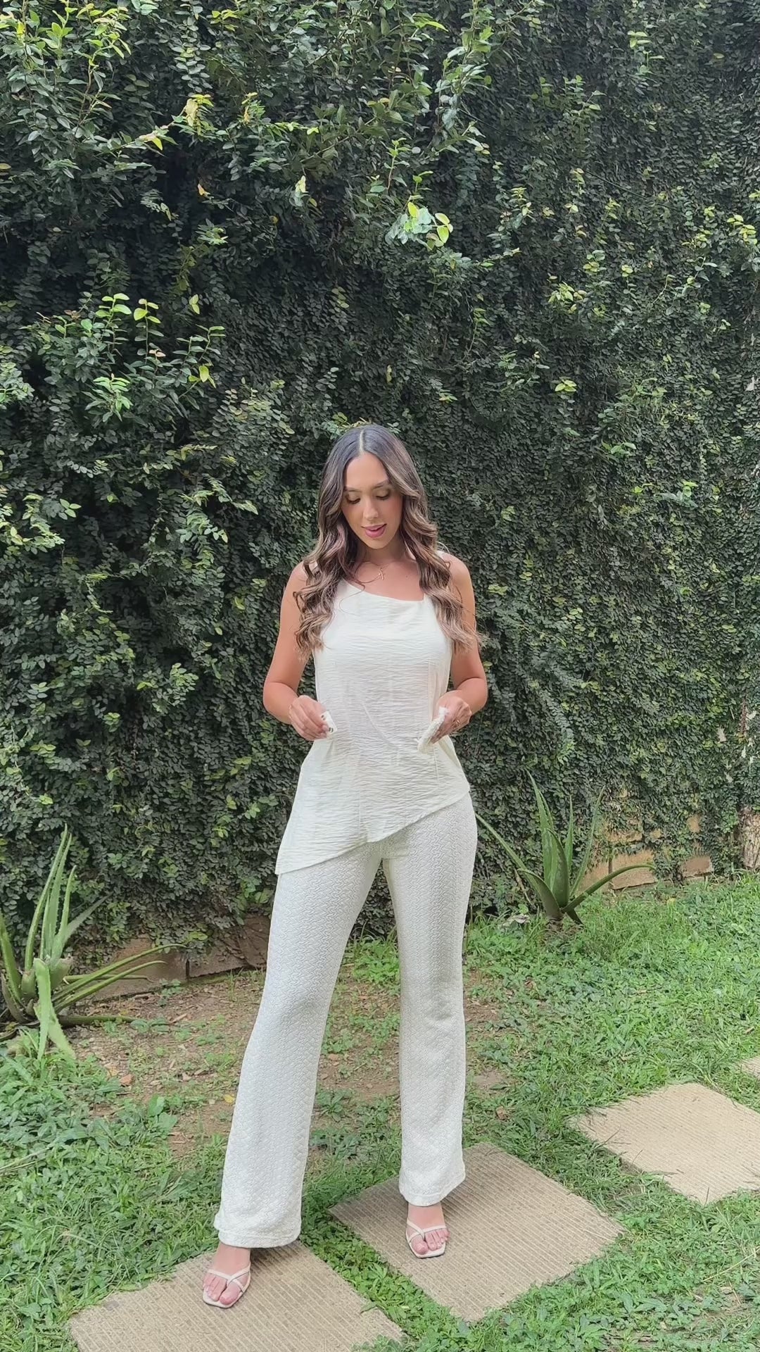 P74610 CONJUNTO MALLA BORDADA CREMA