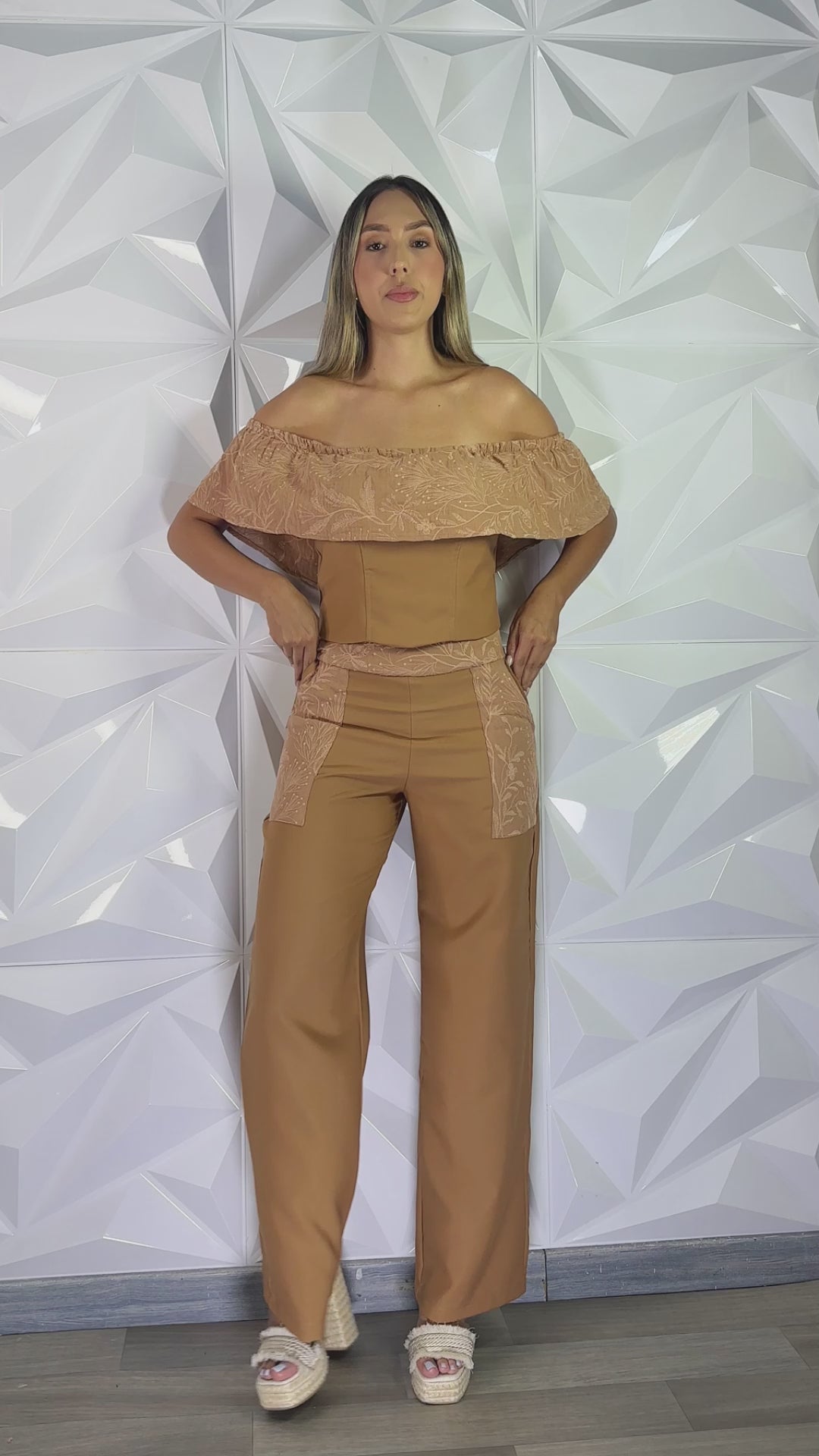 P74409 CONJUNTO LINO BORDADO OCRE